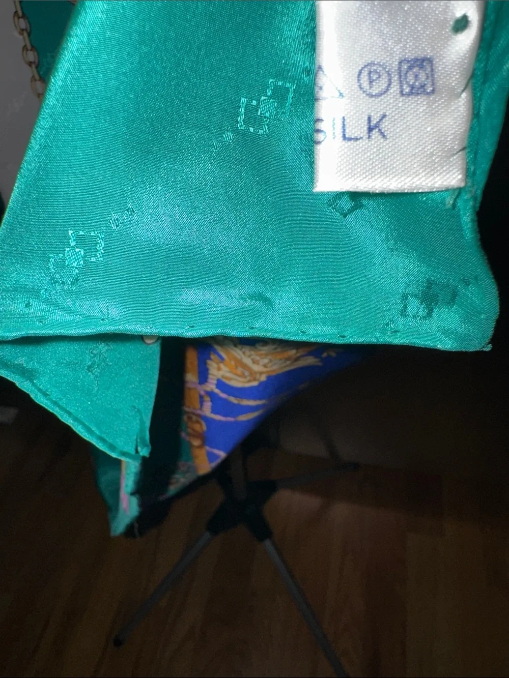 Aratta Silent Journey Green & Blue Baroque Print Silk Scarf NWOT